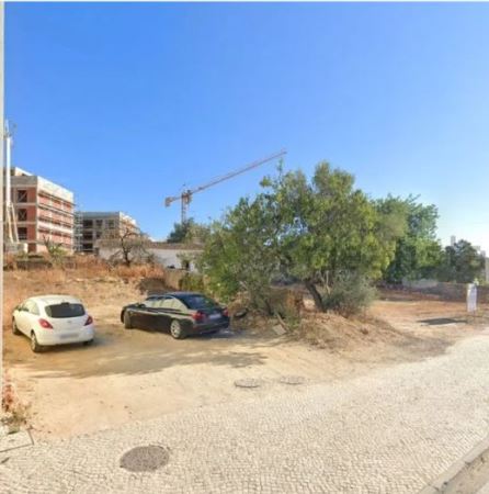 Terreno para construção de edifício, centro de Almancil 