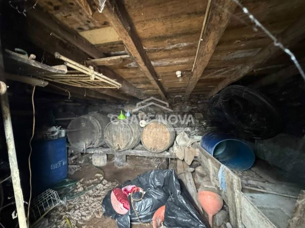 Moradia T2+1 no Seixal na Ribeira Funda (Para Remodelar)