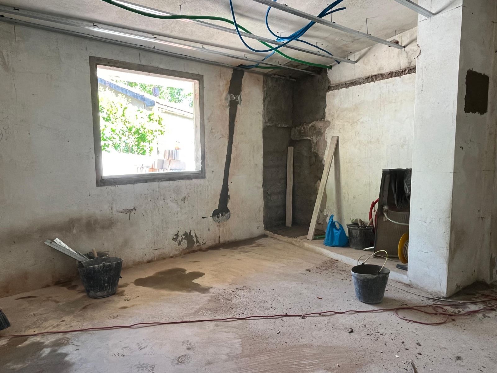 Casa térrea T1 de 3 frentes