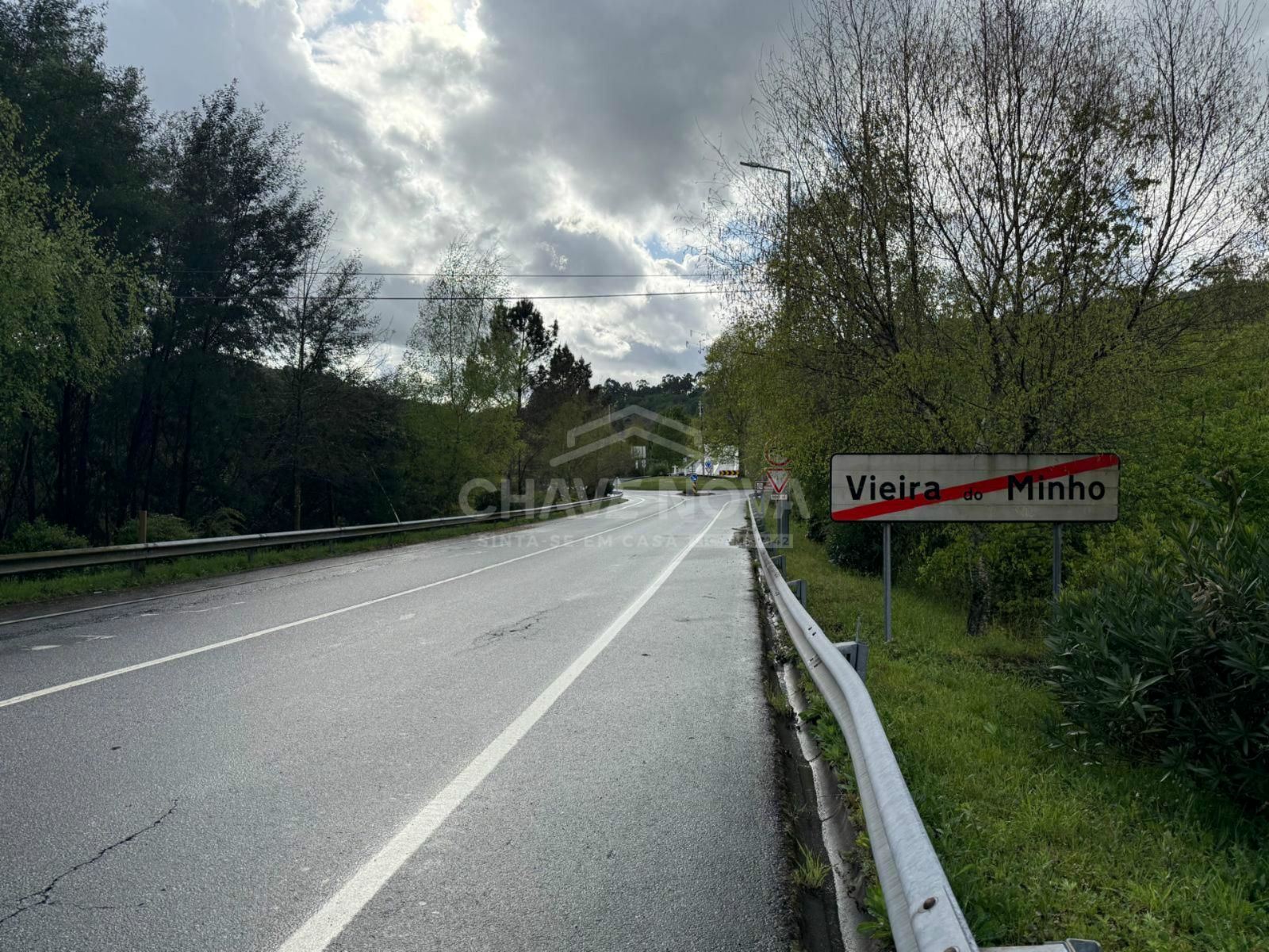 Terreno Comércio / Armazém para Venda em Eira Vedra