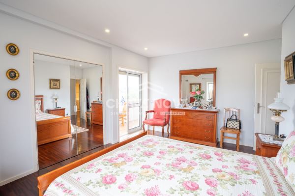 Apartamento T3 — Como Novo | Braga