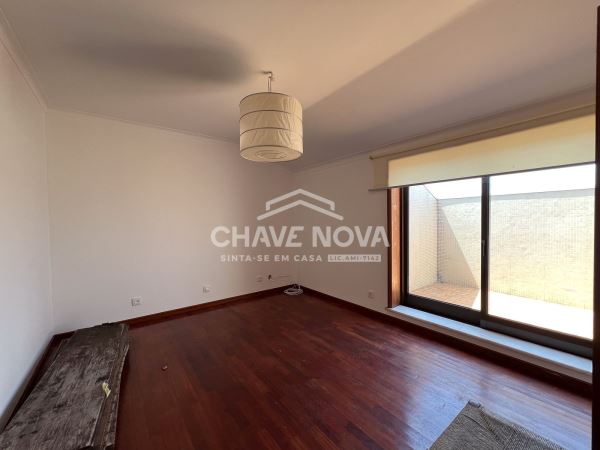 Apartamento T3 - Mafamude e Vilar do Paraíso