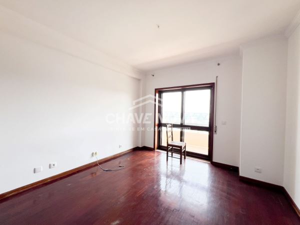 Apartamento T3 - Mafamude e Vilar do Paraíso