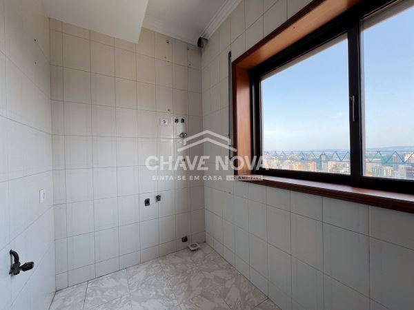 Apartamento T3 - Mafamude e Vilar do Paraíso