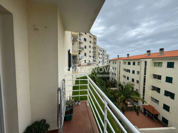Apartamento T2 Renovado - Caniço (Garajau)