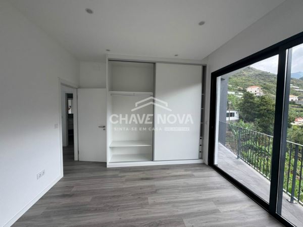 Lindíssima Moradia T3 Nova – Ribeira Brava / Tabua 