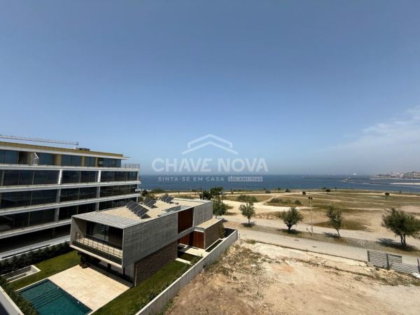 Fabuloso T3 no empreendimento Living Sea, situado na Foz de Gaia.