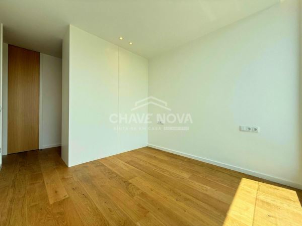 Fabuloso T3 no empreendimento Living Sea, situado na Foz de Gaia.
