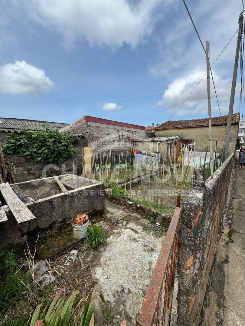 Casa térrea para recuperar 