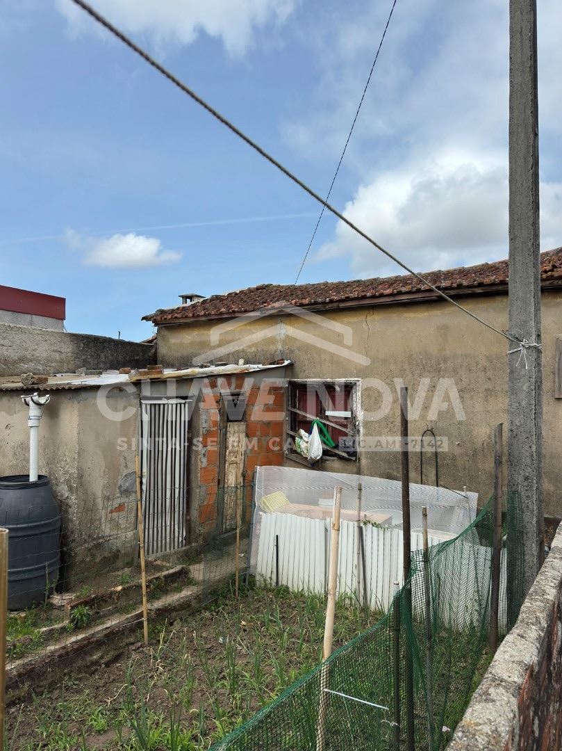 Casa térrea para recuperar 
