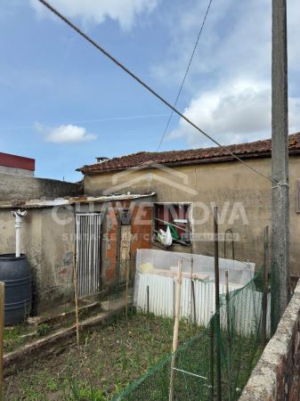 Casa térrea para recuperar 