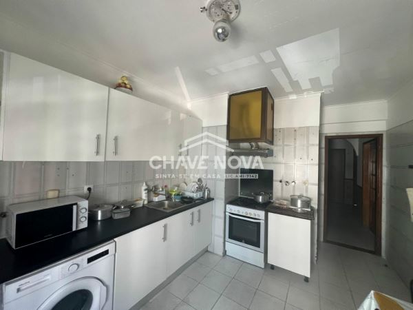 Apartamento T2 com varanda e arrecadação  em Algueirão Mem Martins - Tapada das Mercês