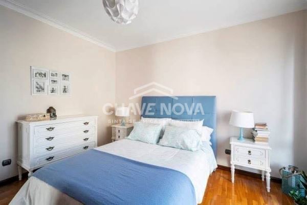 Moradia Isolada V4 c/ Garagem Box em Vilar de Andorinho