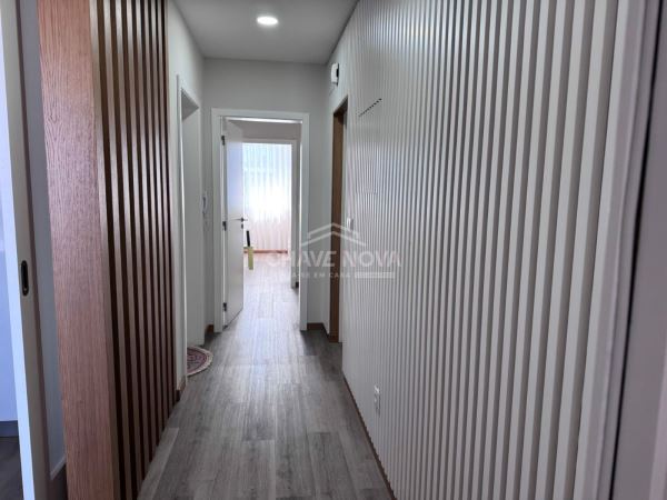 Apartamento T3 à Venda na Praia da Barra | 375 000€