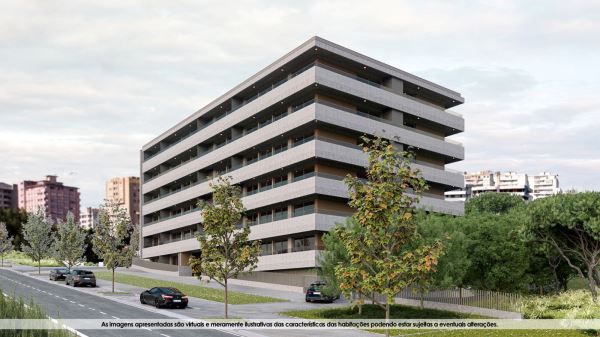 T1  com varanda e lugar de estacionamento interior no centro de Vila Nova de Gaia