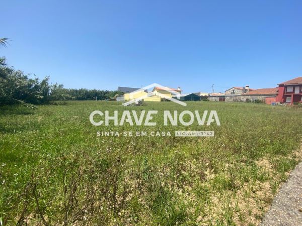 Terreno Urbano a 100 Metros da Praia – Lavra