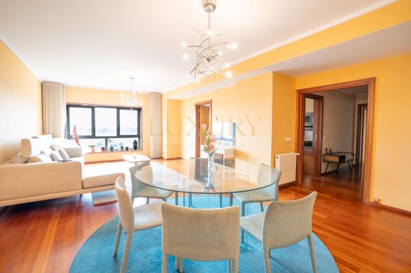 Apartamento T3, 6º Piso - Edificio Porto Magnum - Boavista 