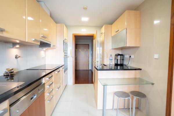 Apartamento T3, 6º Piso - Edificio Porto Magnum - Boavista 