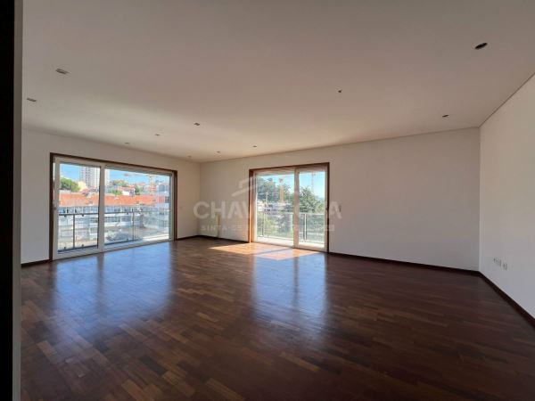 Apartamento T3 Praça das Flores - Bonfim - Porto