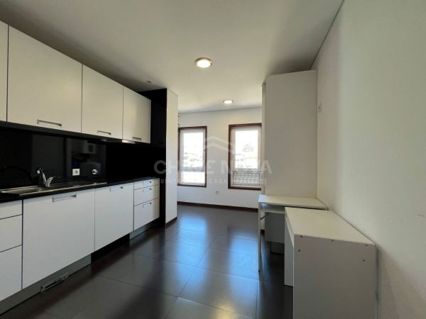 Apartamento T3 Praça das Flores - Bonfim - Porto