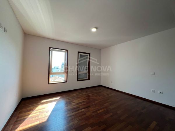 Apartamento T3 Praça das Flores - Bonfim - Porto
