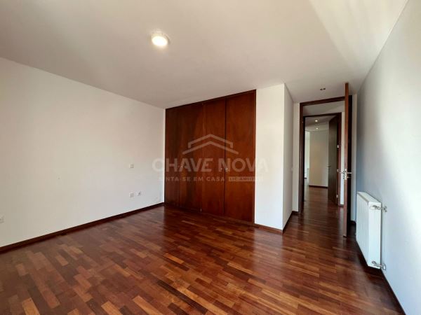 Apartamento T3 Praça das Flores - Bonfim - Porto