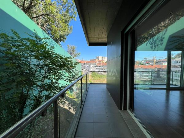 Apartamento T2 Praça das Flores - Bonfim - Porto
