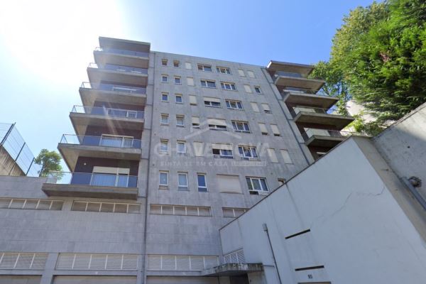 Apartamento T2 Praça das Flores - Bonfim - Porto