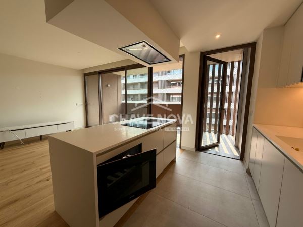 Apartamento T3 Como Novo c/ Lugar de Garagem para 2 viaturas em Oliveira do Douro