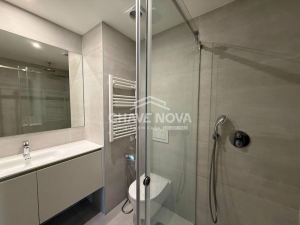 Apartamento T3 Como Novo c/ Lugar de Garagem para 2 viaturas em Oliveira do Douro