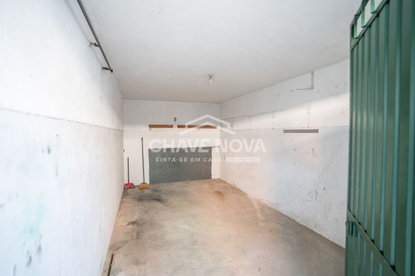 Apartamento T2 Varandas e Garagem Box – Águas Santas
