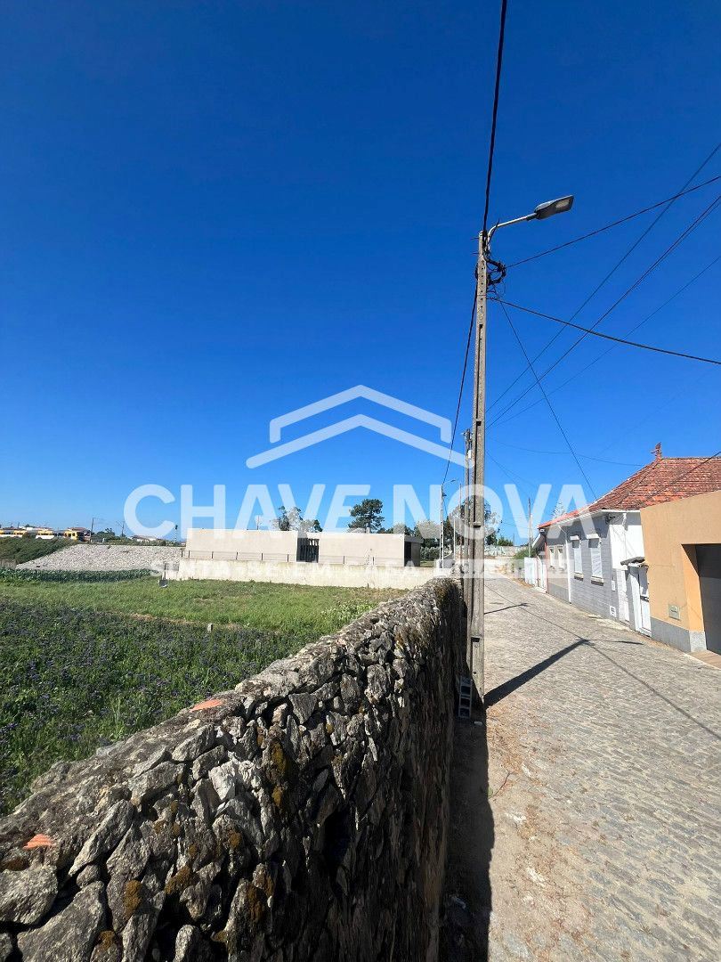 Terreno com 3 Frentes | 460m² | Madalena – Próximo à Praia