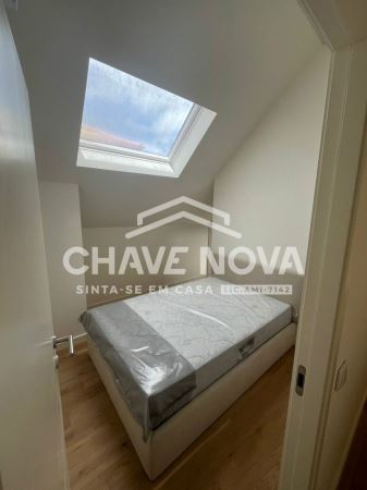 T2 Duplex Novo - Ideal para Habitação ou Alojamento Local no Coração do Porto