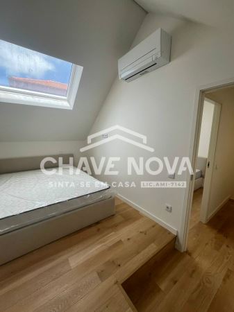 T2 Duplex Novo - Ideal para Habitação ou Alojamento Local no Coração do Porto