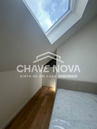 T2 Duplex Novo - Ideal para Habitação ou Alojamento Local no Coração do Porto