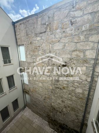 T2 Duplex Novo - Ideal para Habitação ou Alojamento Local no Coração do Porto