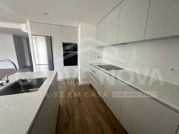  Apartamento T2 Novo – 107 m² –com terraço de cerca de 30m2-Centro de VNG-pronto habitar 