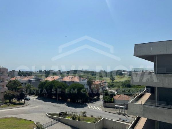  Apartamento T2 Novo – 107 m² –com terraço de cerca de 30m2-Centro de VNG-pronto habitar 