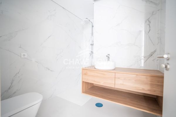 Apartamento T2 Novo – 107 m², 5º e ultimo piso, duas varandas. Centro de Vila Nova de Gaia