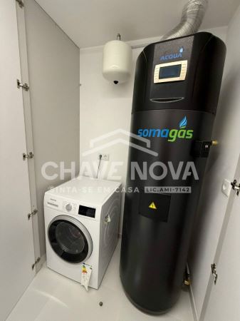 Apartamento T2 Como Novo c/ Lugar de Garagem Duplo na Madalena (Arrendado)