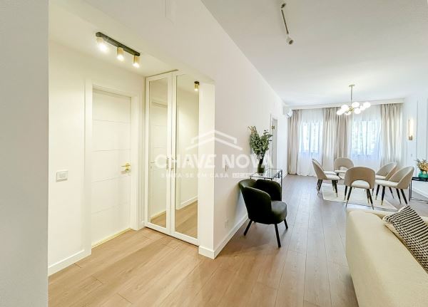 Apartamento T2 remodelado em Lisboa