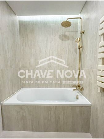 Apartamento T2 remodelado em Lisboa