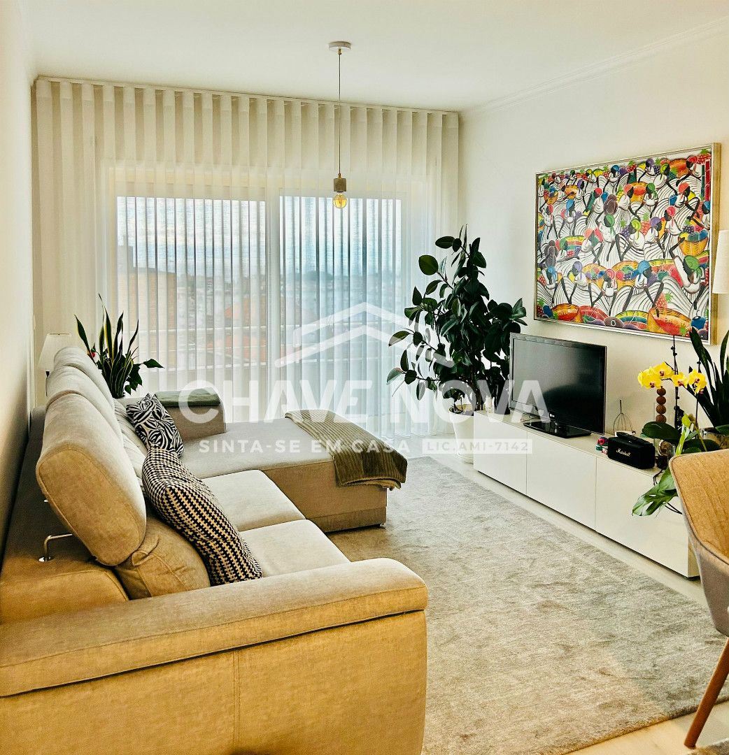 Apartamento T1 com Vista Mar em Canidelo – A 2 Minutos da Praia!