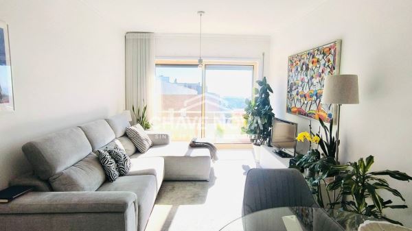Apartamento T1 com Vista Mar em Canidelo – A 2 Minutos da Praia!