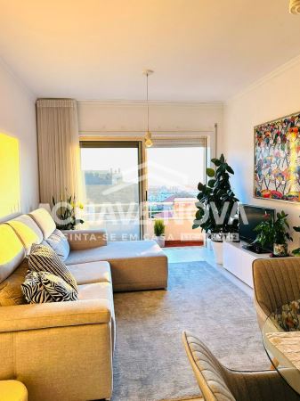Apartamento T1 com Vista Mar em Canidelo – A 2 Minutos da Praia!