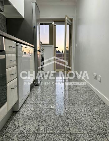 Apartamento T1 com Vista Mar em Canidelo – A 2 Minutos da Praia!