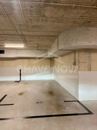 Apartamento T1 a venda na Rua Professor Armando De Castro
