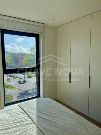 Apartamento T1 a venda na Rua Professor Armando De Castro