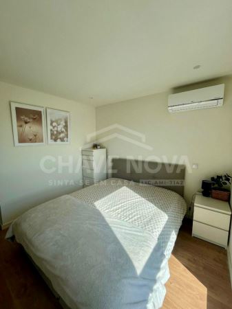 Apartamento T1 a venda na Rua Professor Armando De Castro