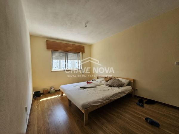 Apartamento T1 c/ Arrumo em Vilar de Andorinho (Vila D'Este)